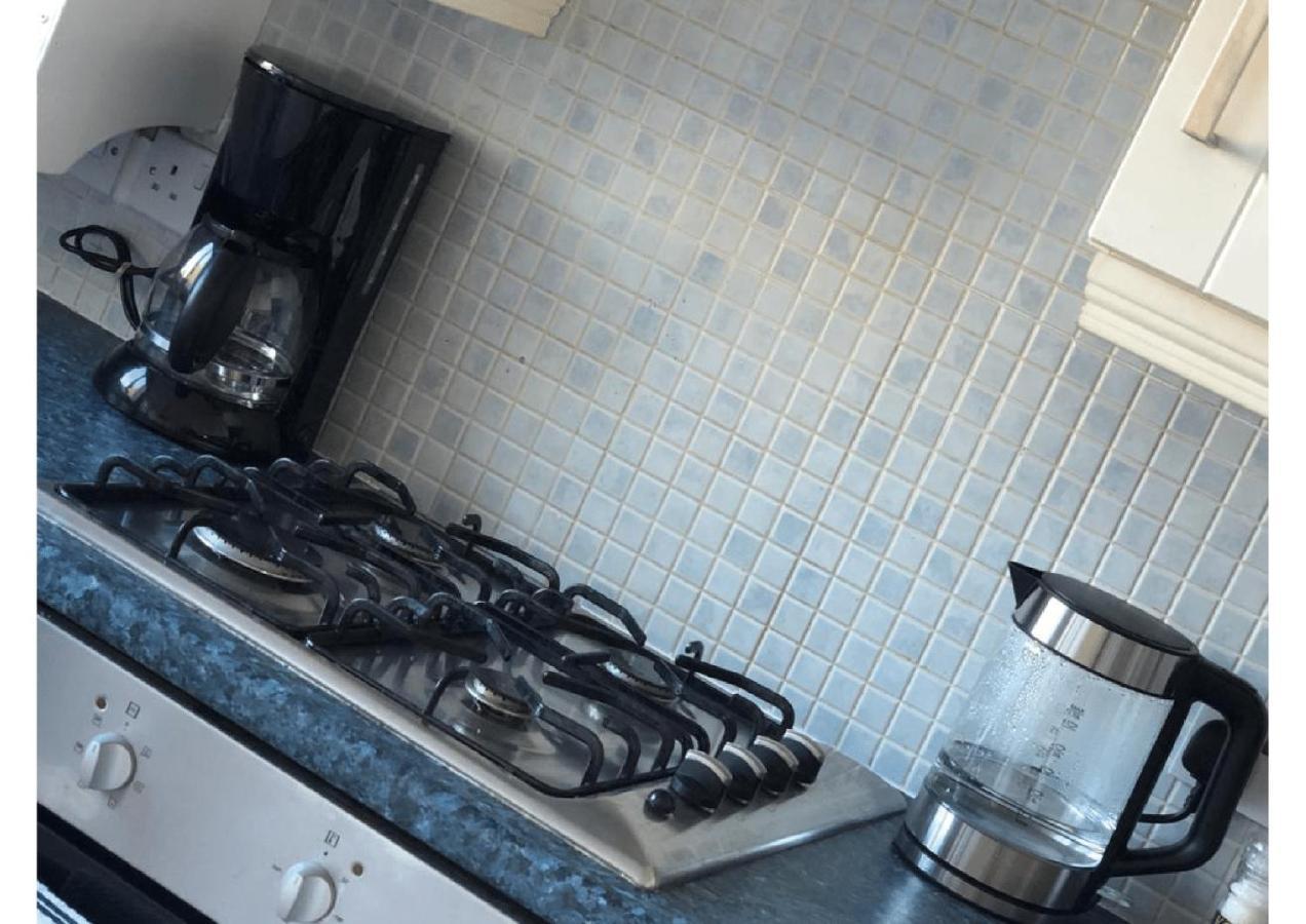 Perfectly Placed 3 Bed Home In A Peaceful Close Дарлингтън Екстериор снимка