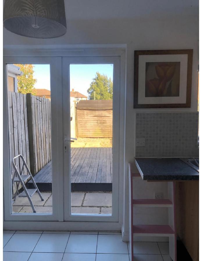 Perfectly Placed 3 Bed Home In A Peaceful Close Дарлингтън Екстериор снимка