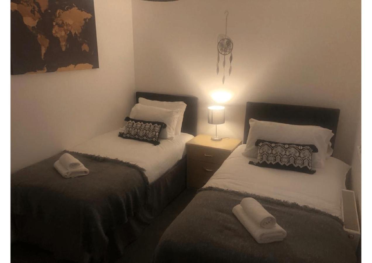 Perfectly Placed 3 Bed Home In A Peaceful Close Дарлингтън Екстериор снимка
